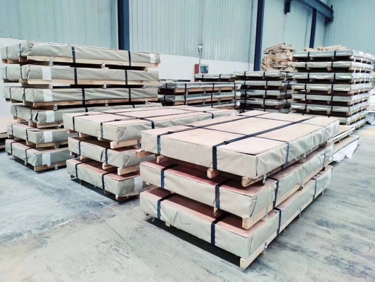 Bobina in acciaio inossidabile con finitura lucida, colore naturale e diametro interno 508mm / 610mm
